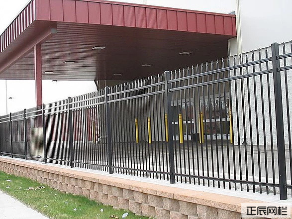 庭院护栏用什么材料好
