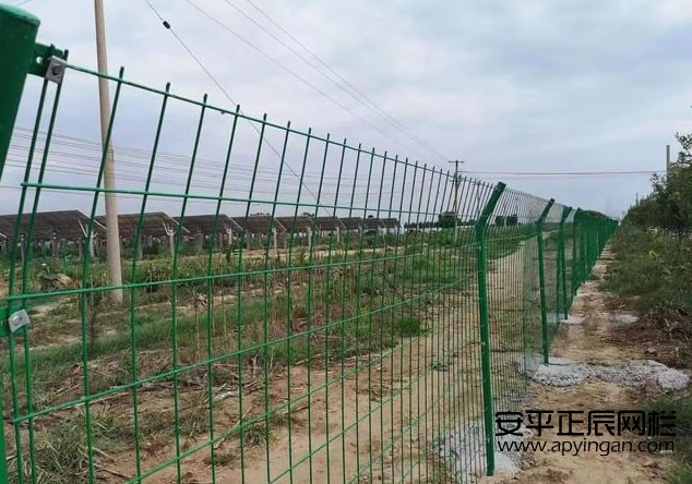 光伏围栏施工