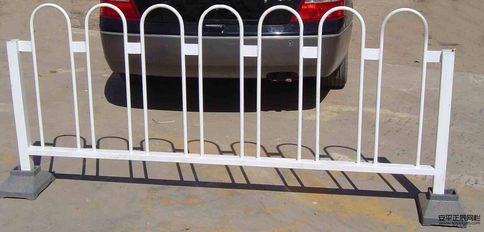 京式护栏多少钱一米