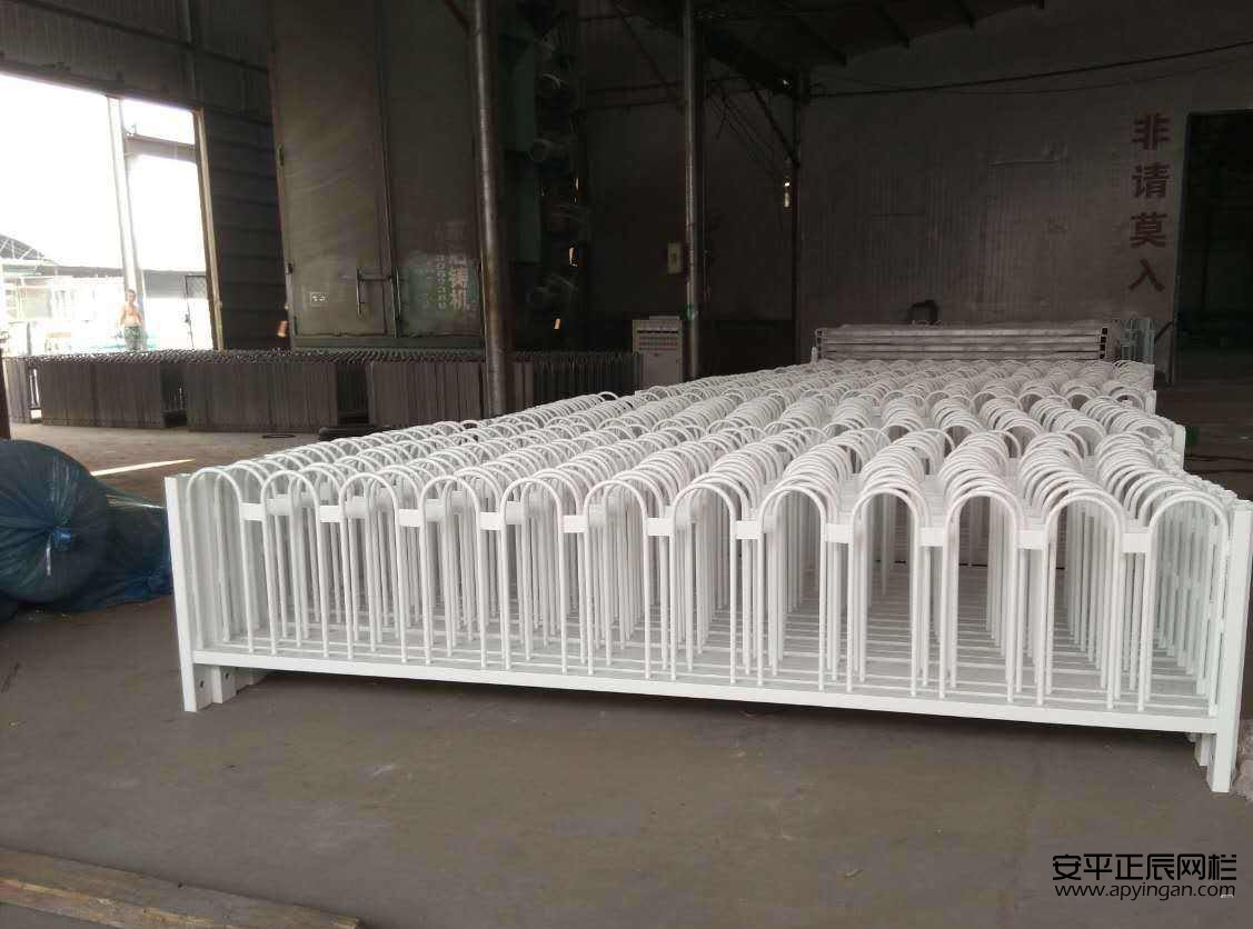 京式护栏多少钱一米