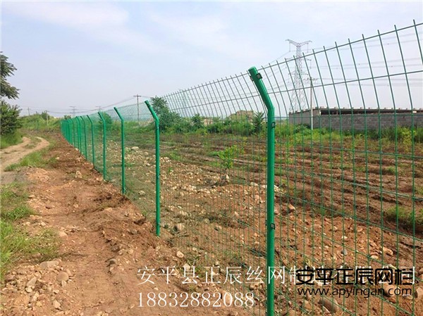 护栏网价格多少钱一米