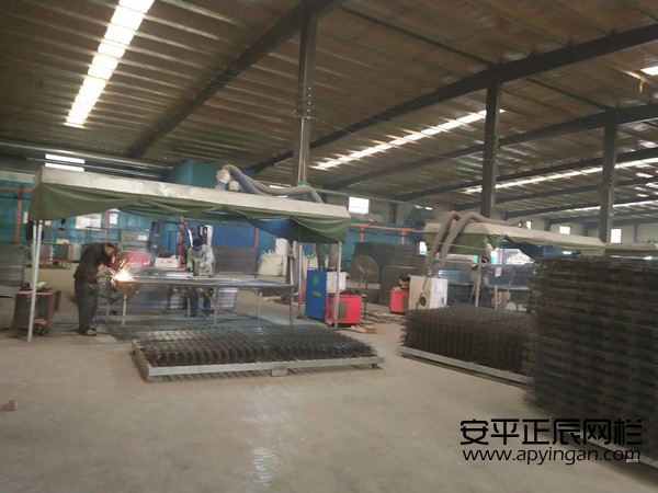 河北护栏网批发护栏网厂家