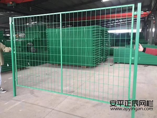 框架护栏网的特点和优点