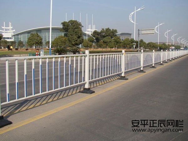 市政道路护栏生产厂家