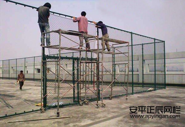 篮球场网格围栏
