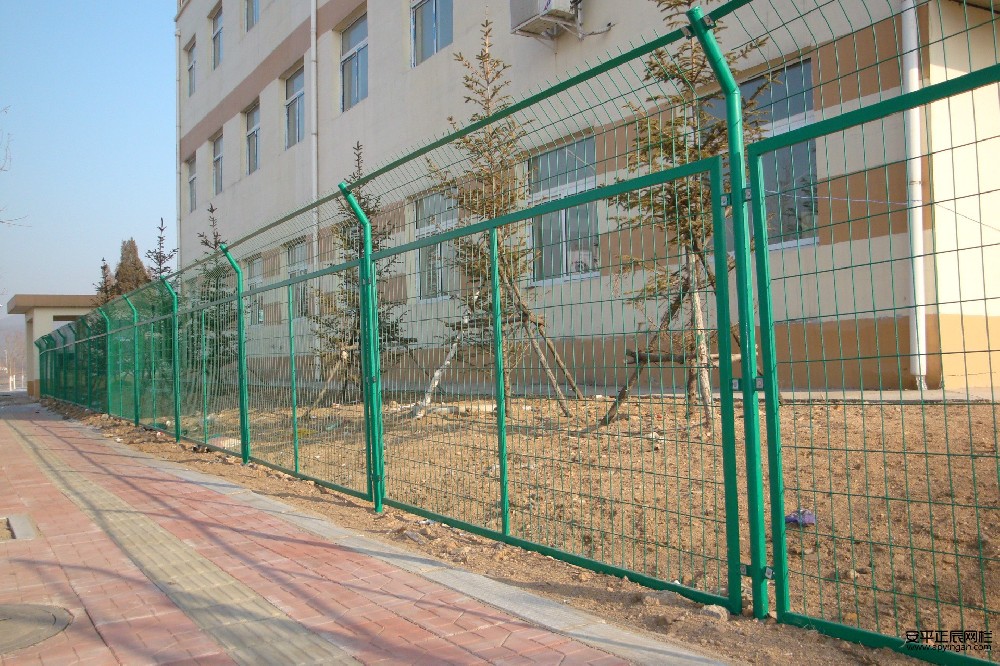 公路护栏网高速价格