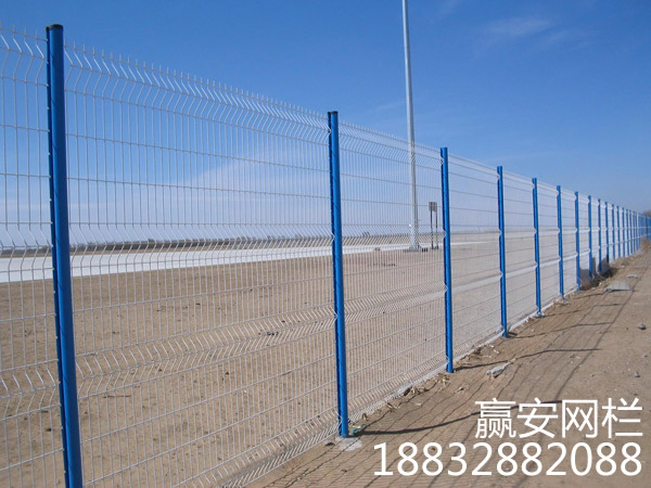 折弯护栏网