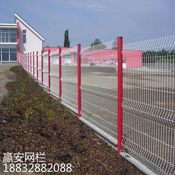 折弯护栏网