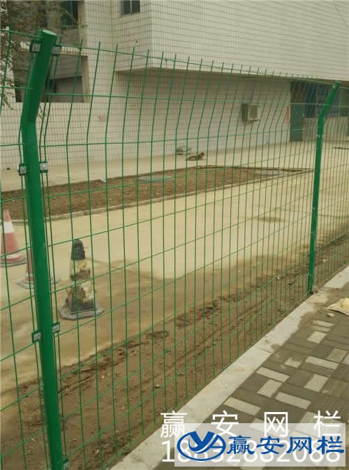 公路护栏网