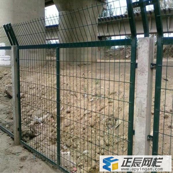 铁路线路防护栅栏