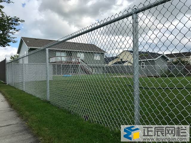 金属护栏网的分类